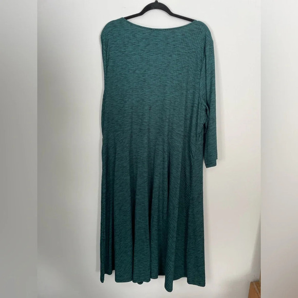 Torrid Acas Emerald Green Ribbed Midi‎ Wrap Dress NWT - Picture 3 of 7